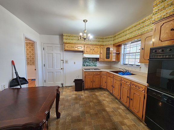 5th image of 4811 Bellbrook Dr