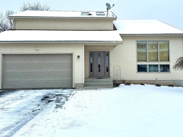 63 Gates Ave, Springfield, MA 01118