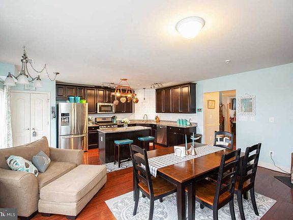 3rd image of 22923 Spicebush Dr #1512