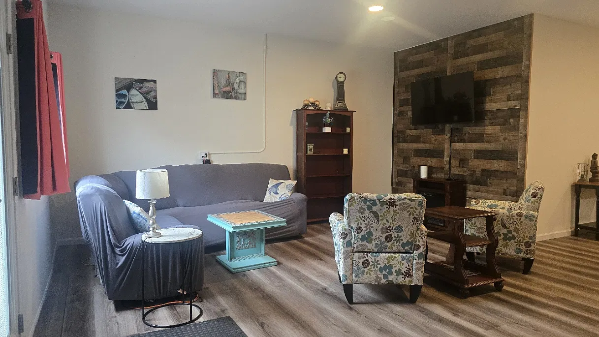 1 bed, 950 sqft, $1,500 — Photo 2