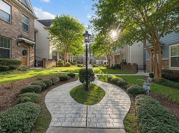 4th image of 9305 Alcazar Walk