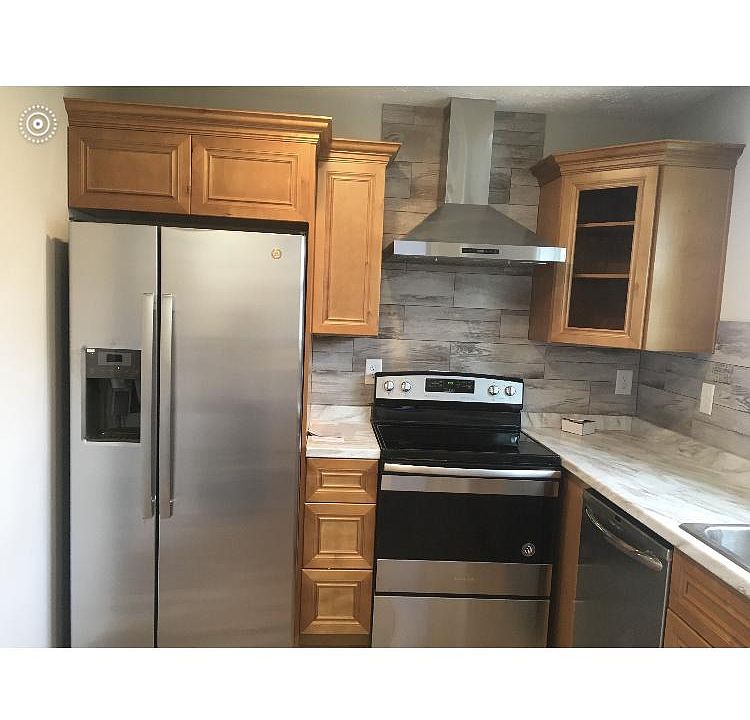 1st image of 332 Noyes St