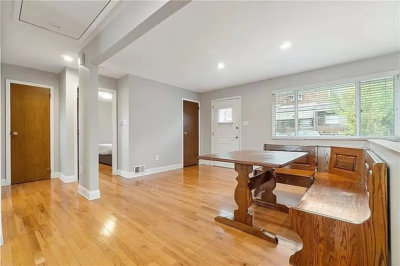 4 bed, 1800 sqft, $2,975 — Photo 3