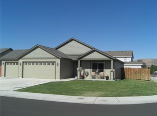 309 J St SE, Ephrata, WA 98823