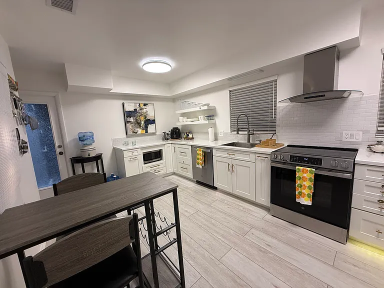 Kitchen Dishwasher