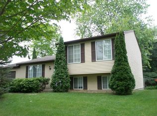 4651 Ventura Dr, Toledo, OH 43615