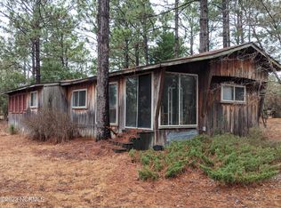 221 Hazelwood Dr, Aberdeen, NC 28315