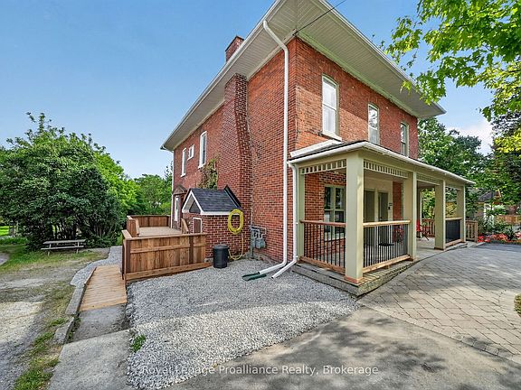 4th image of 123 Main St