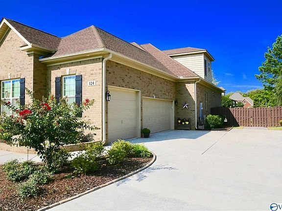 5th image of 124 Forest Bend Dr