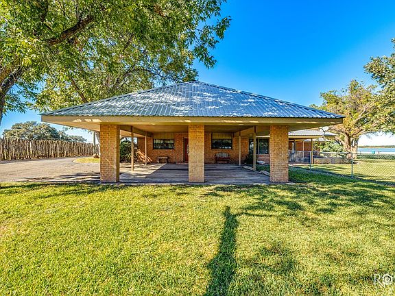 3rd image of 2006 Cat Tail Ln
