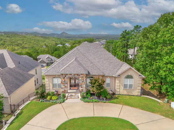 190 Majestic Cir, Maumelle, AR 72113