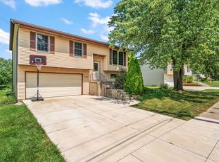 1058 Ransom Rd, Valparaiso, IN 46385