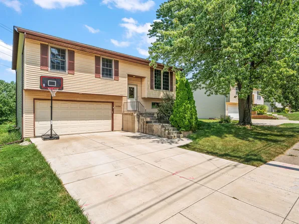 1058 Ransom Rd, Valparaiso, IN 46385