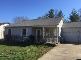 2001 Westminster Dr, Marion, IL 62959