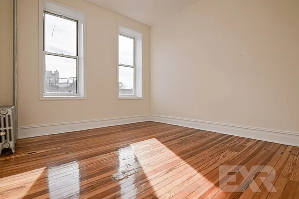 Rented by EXR | media 6