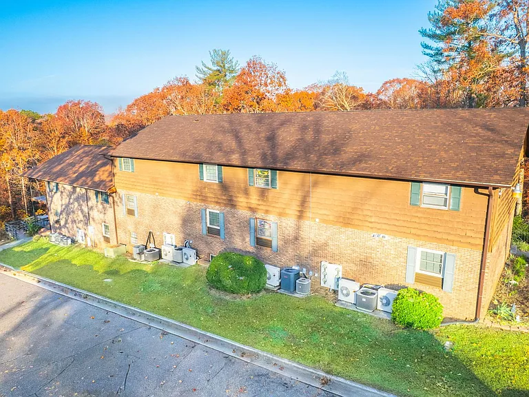 400 Cranbrook Ave SE #1 — Photo 12