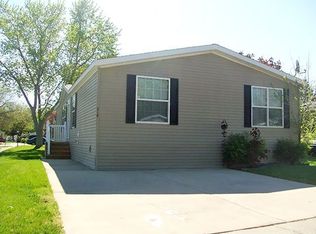 216 Belle Villa Blvd, Belleville, MI