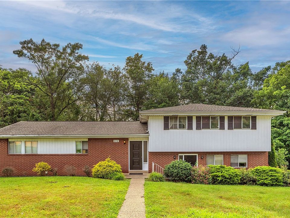 1st image of 616 Woodburn Ln