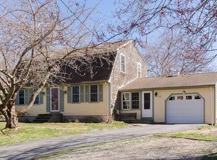32 Constantine Dr, Marshfield, MA 02050