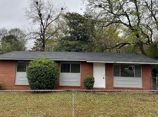 1037 E Crockett Dr, Columbus, GA 31904
