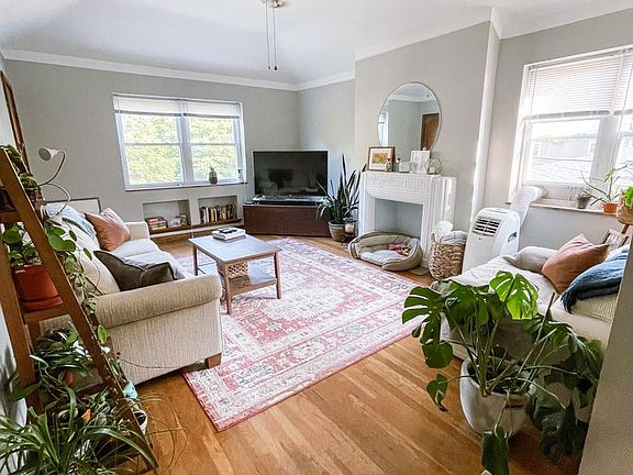 3rd image of 1413 Ashland Ave #D