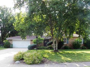 718 S 15th St, Clinton, IA 52732