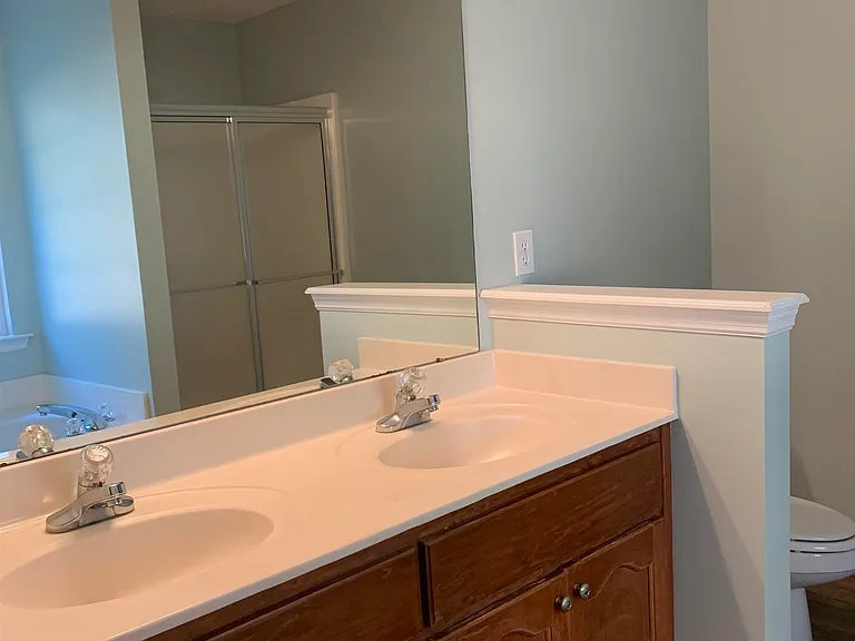 103 Liverpool Dr — Photo 12