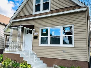 12819 Honore St, Blue Island, IL 60406