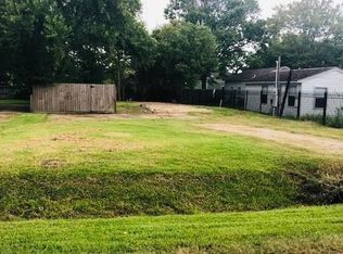 122 4th St, San Leon, TX 77539