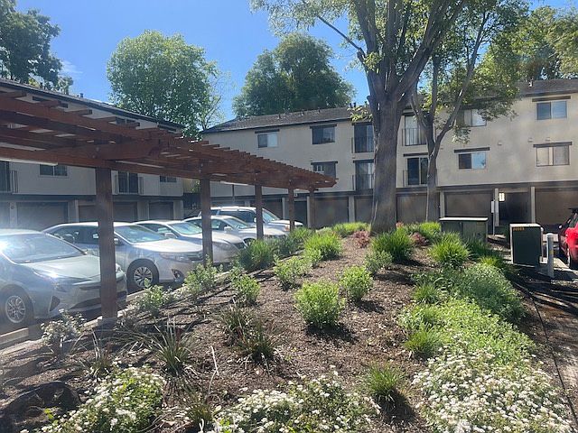 Parking area, in addition to one car garage.