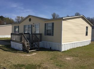 1311 Bending Birch Ln, Fayetteville, NC 28304