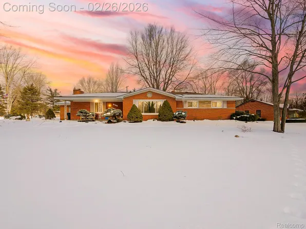 6745 24 Mile Rd, Utica, MI 48316