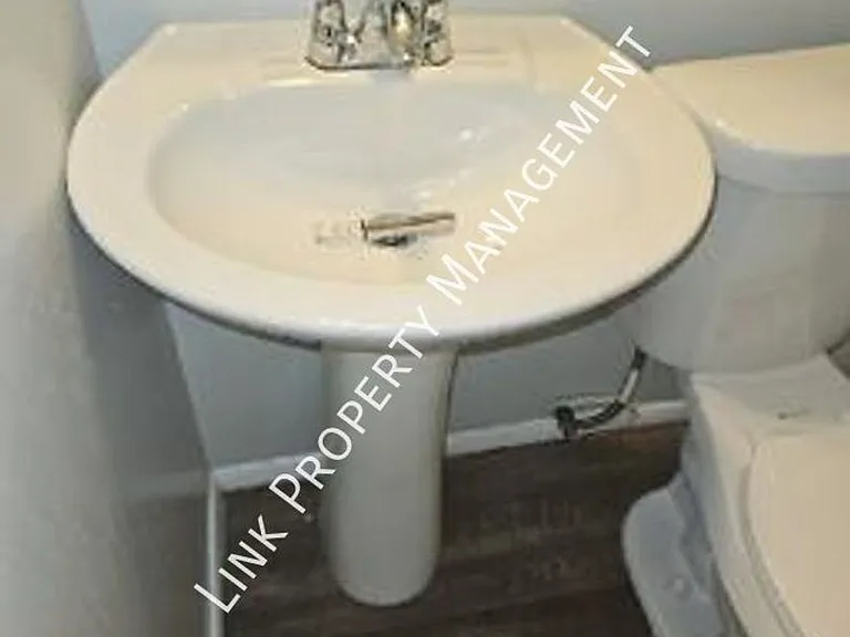 1638 Keeble St — Photo 21