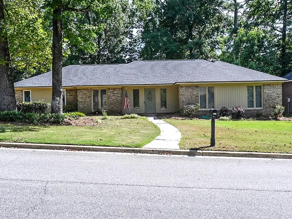 6670 Springlake Dr, Columbus, GA 31909