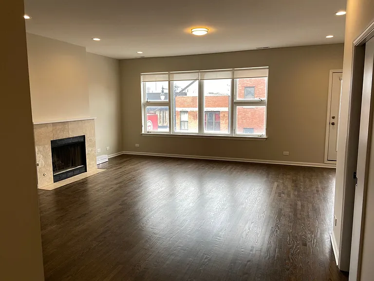 1837 W North Ave — Photo 2