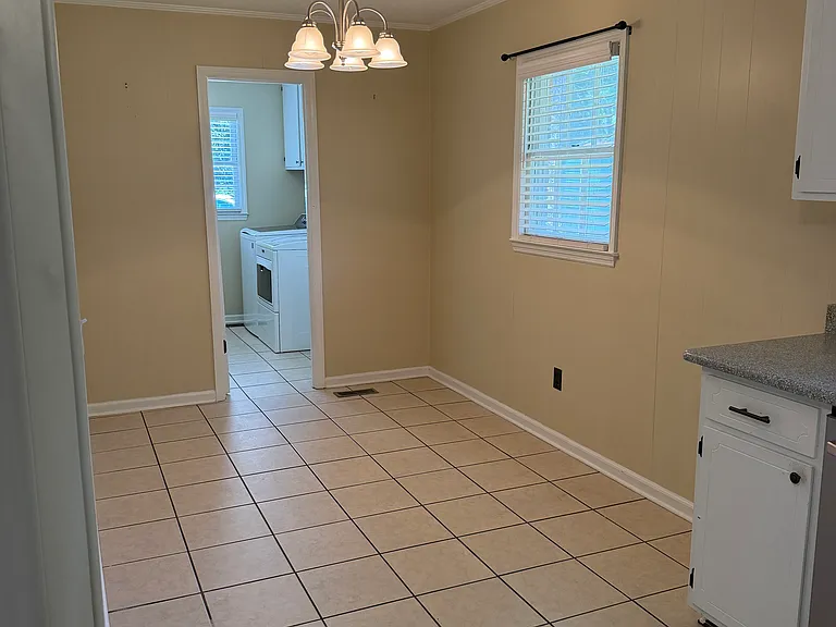 1457 Mary Ann Ave — Photo 12