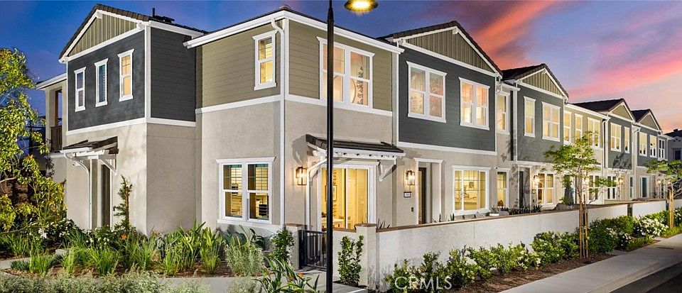 1st image of 3926 E Bucknell Paseo
