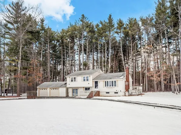 8 Jeffrey Cir, Bedford, MA 01730