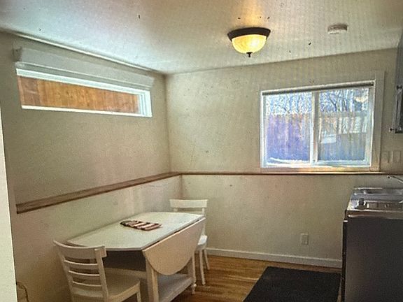 5th image of 930 Smith Ln #930
