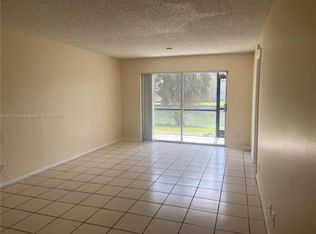 8040 Colony Cir N APT 106, Tamarac, FL 33321