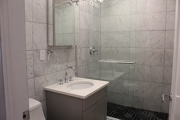 Rented by Vertical Real Estate LLC | media 7