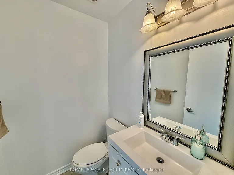 1039 Karsh Dr — Photo 4