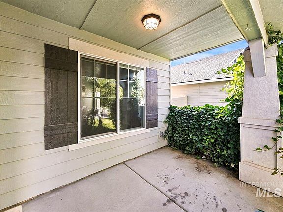 3rd image of 5095 N Maplestone Ave