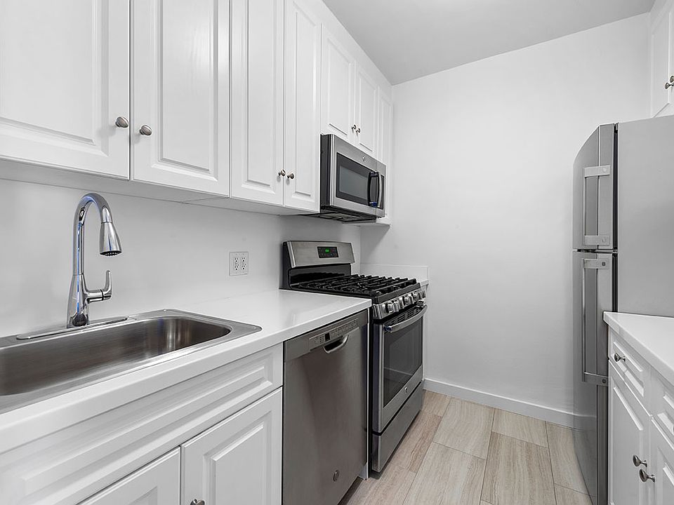 1st image of 215 E 68th St APT 15R