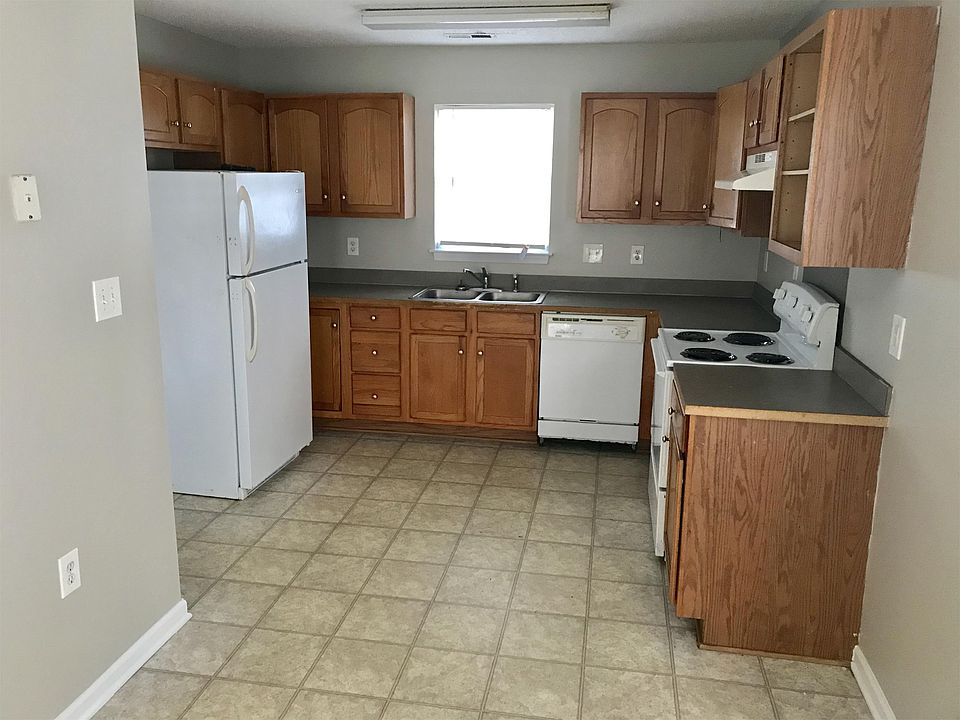 2nd image of 1422 Braveheart Ln