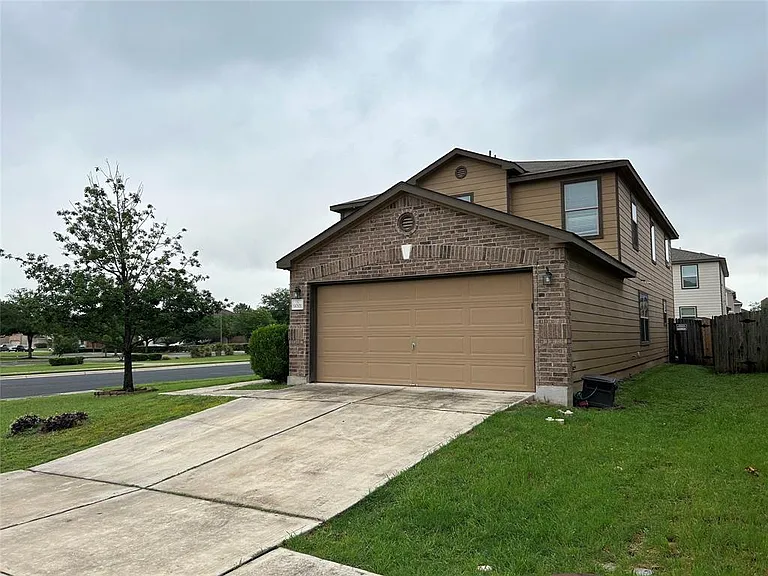 9001 Bird Brook Ln — Photo 18