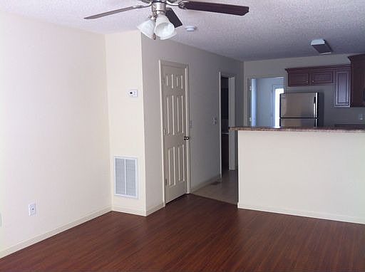 4th image of 1241 Stonecrest Ct