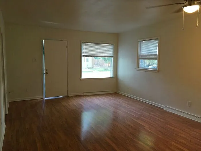 25 Marshall Pl — Photo 4