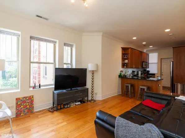 5340 N Winthrop Ave APT 2S, Chicago, IL 60640