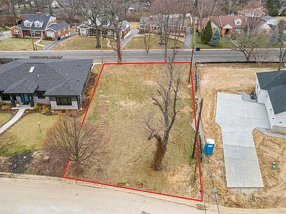 3rd image of 749 Swarthmore Ln